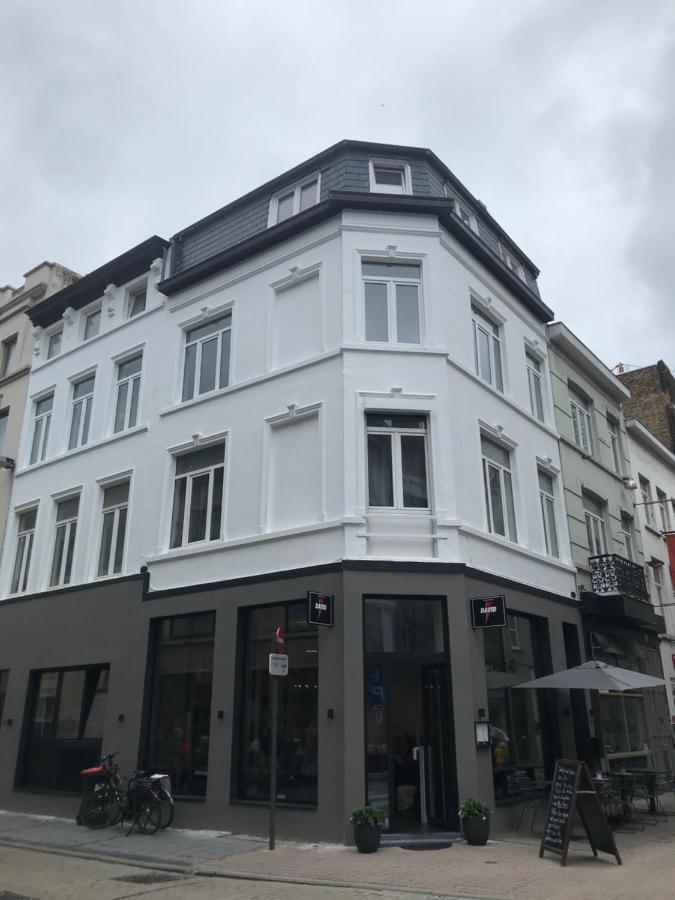 Etage 2 - Appartement In Centrum, 300M Van Zee En Gratis Parking Ostende Exterior foto
