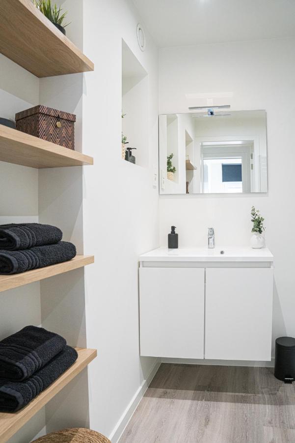 Etage 2 - Appartement In Centrum, 300M Van Zee En Gratis Parking Ostende Exterior foto